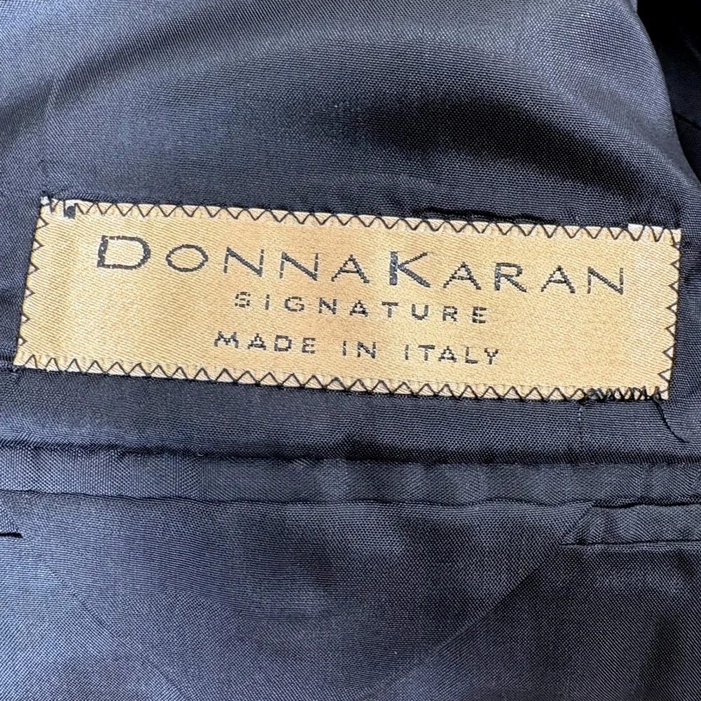 Donna Karan Signature Blazer 40R Vintage 90s Black 100% Wool Made in Italy Chic